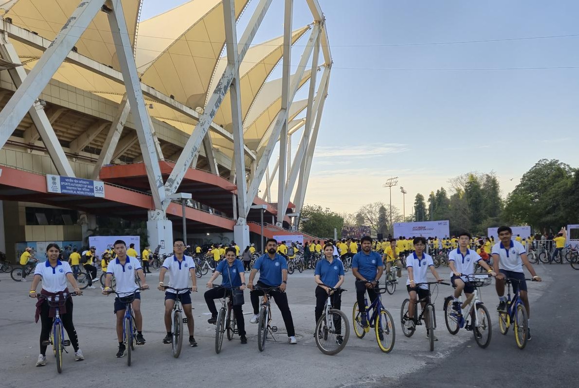 SUNDAY CYCLE