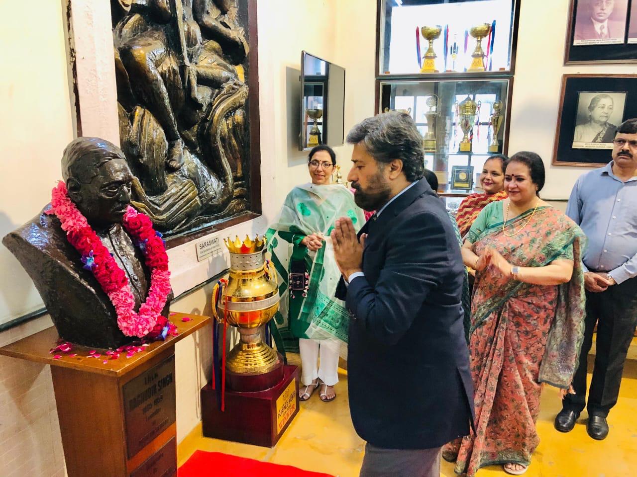A heartfelt tribute to our founder, Lala Raghubir Singh Ji, on his Birth Anniversary and the auspicious occasion of Teachers’ Day at Modern Barakhamba.